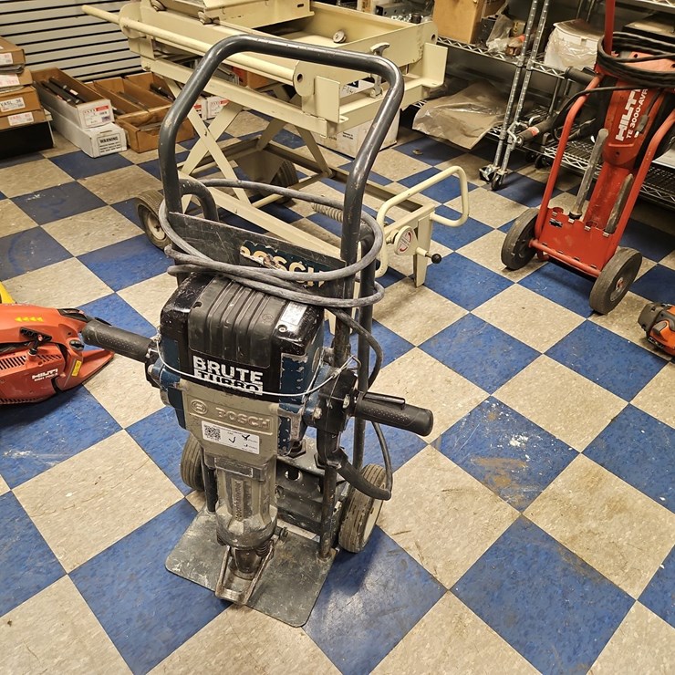 BOSCH ELECTRIC DEMOLITION HAMMER