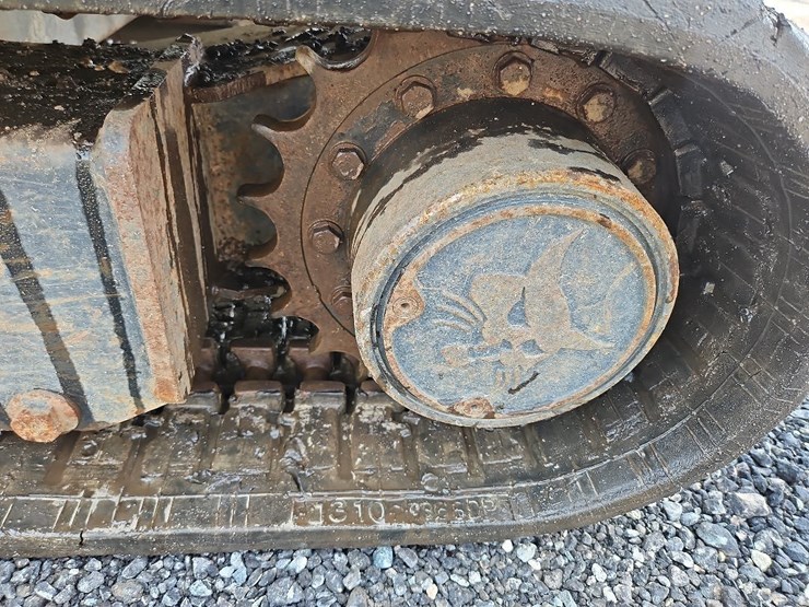 2011-bobcat-325g-image-19