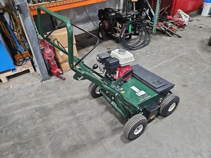 turfco-ls-22-lawn-seeder-image-3