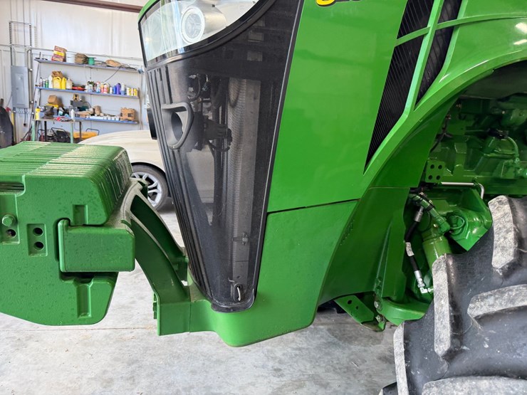 2011-john-deere-8285r-image-41