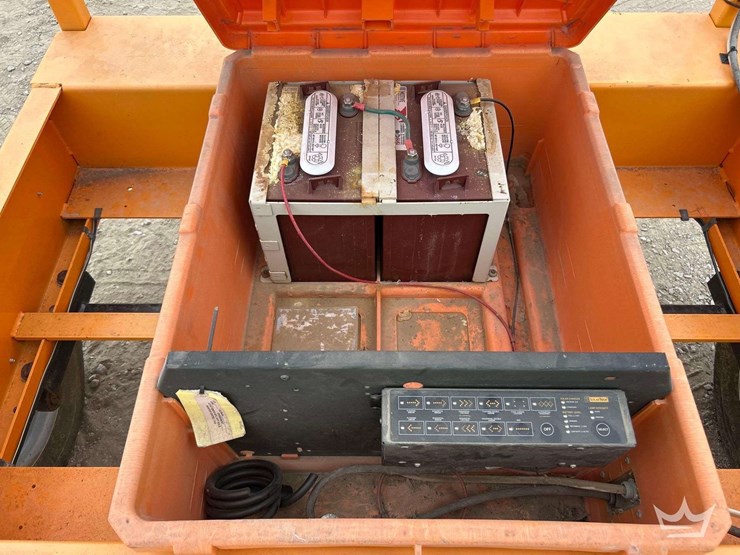 2011-solar-tech-s/a-towable-arrow-board-image-6