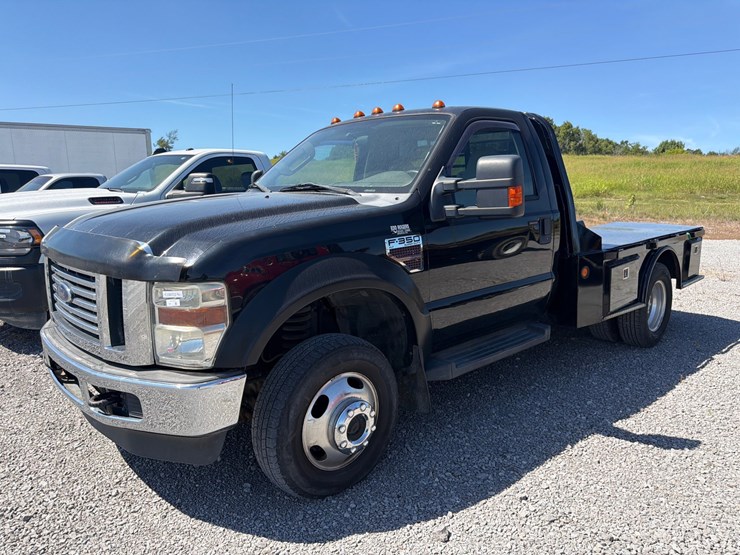 2008-ford-f350-xlt-image-1