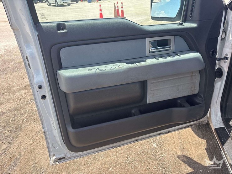 2014-ford-f150-image-12
