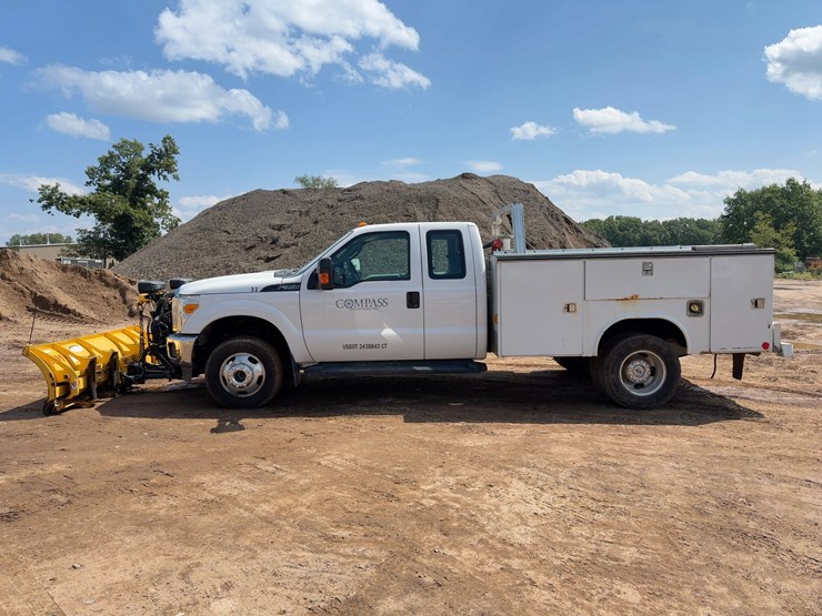2016-ford-f350-xl-image-2