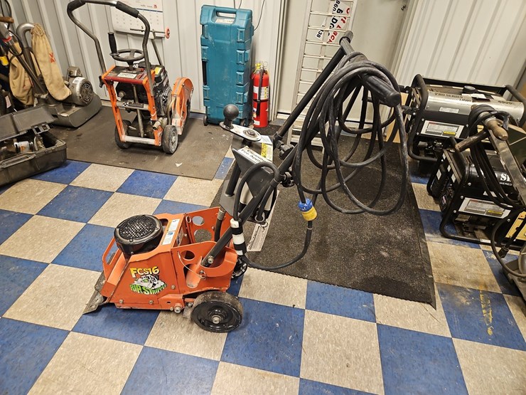 general-fcs16-electric-floor-stripper-image-1