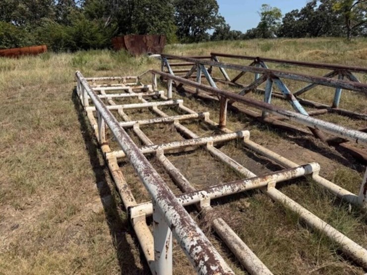 2--pipe-cradles-image-3