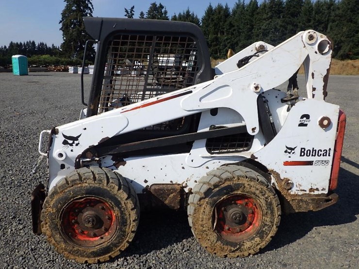 2013-bobcat-s750-image-2