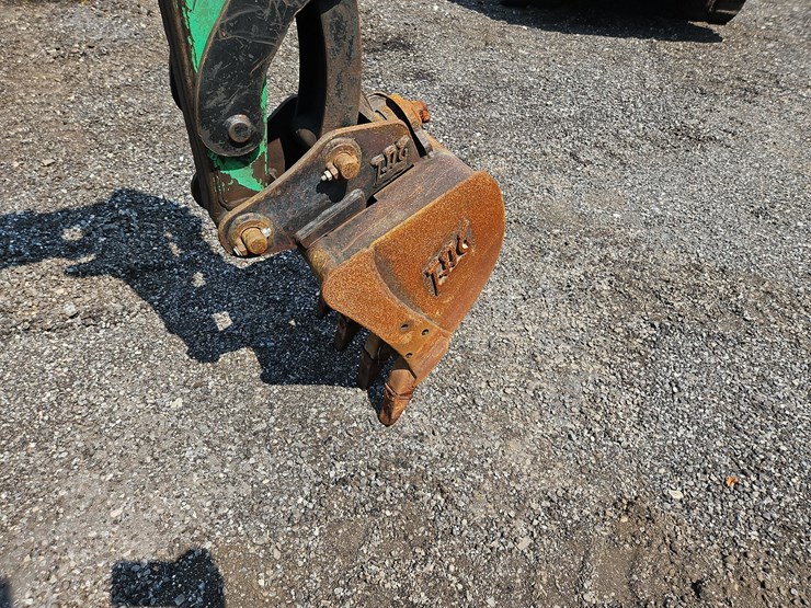 2011-bobcat-325g-image-12