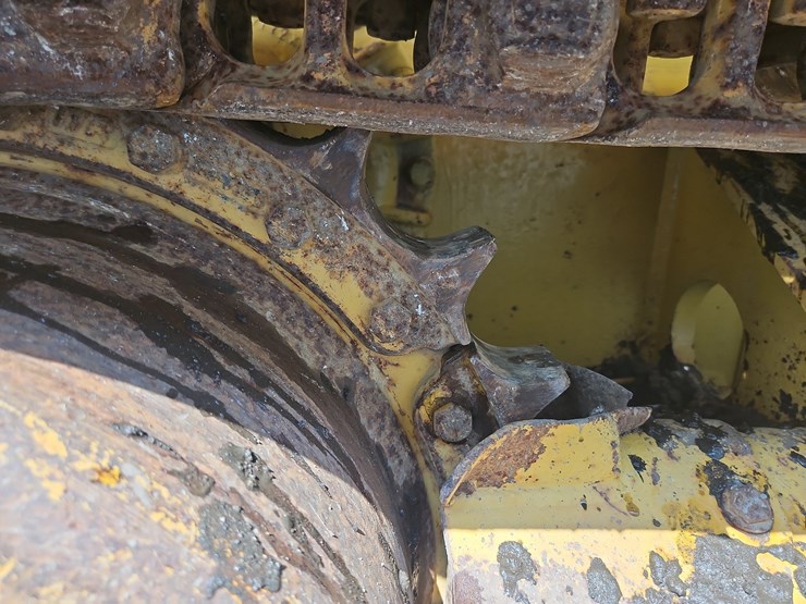 2006-caterpillar-d4g-xl-image-14