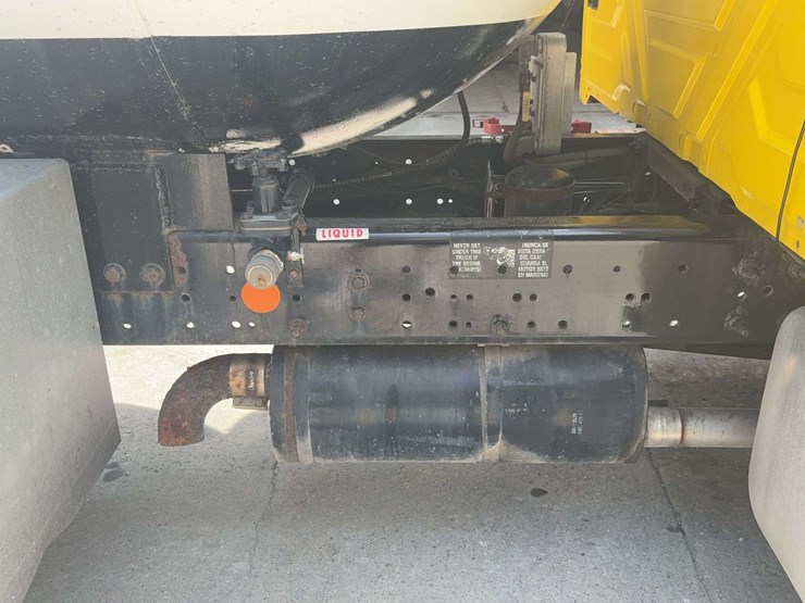 2006-international-durastar-4400-image-23