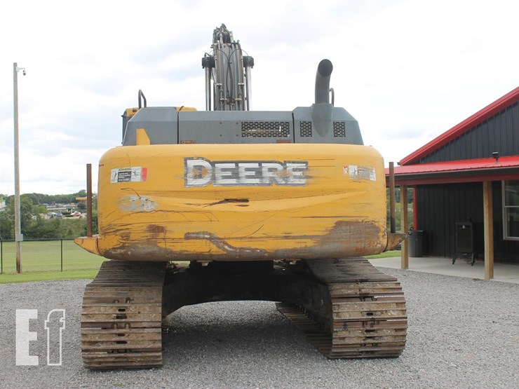 deere-300g-lc-image-4