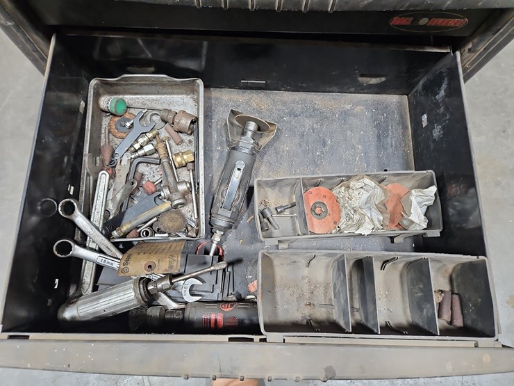 craftsman-rolling-tool-chest-with-contents-image-5