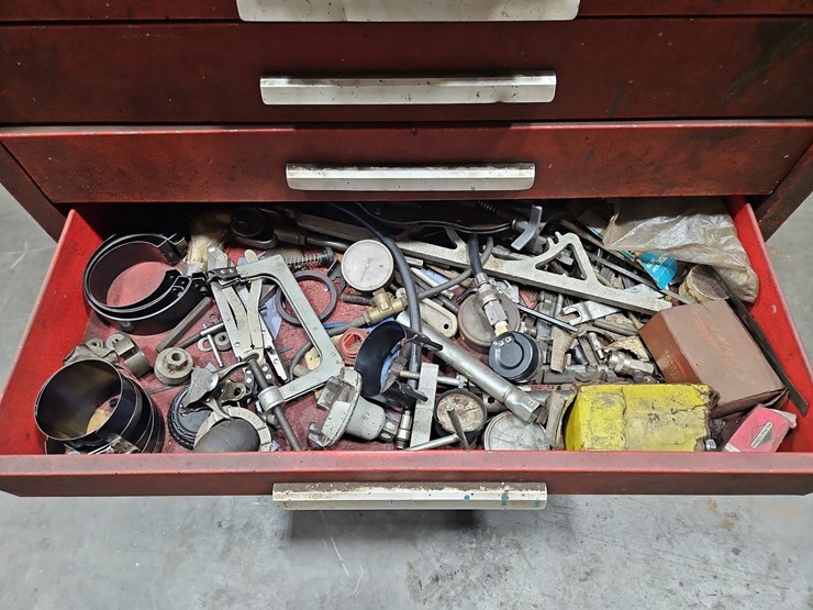 rolling-tool-chest-with-contents-image-16
