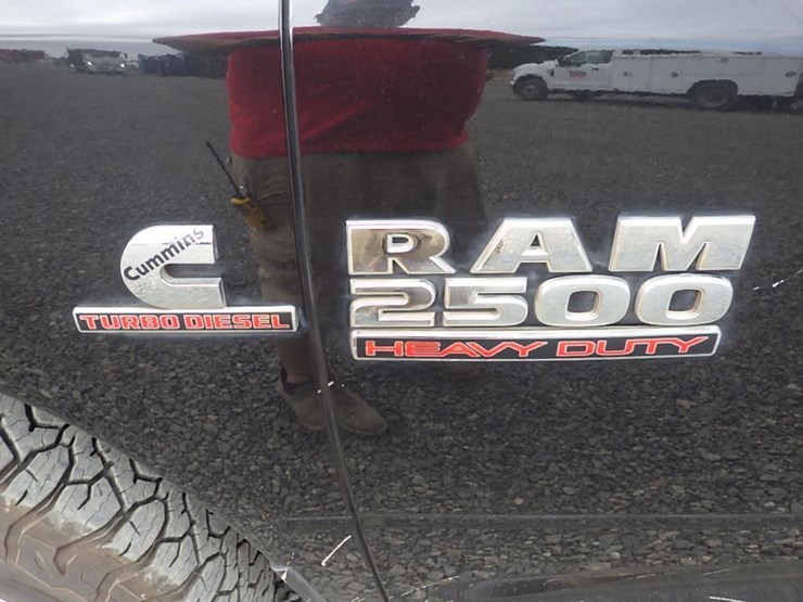 2017-dodge-2500-image-11