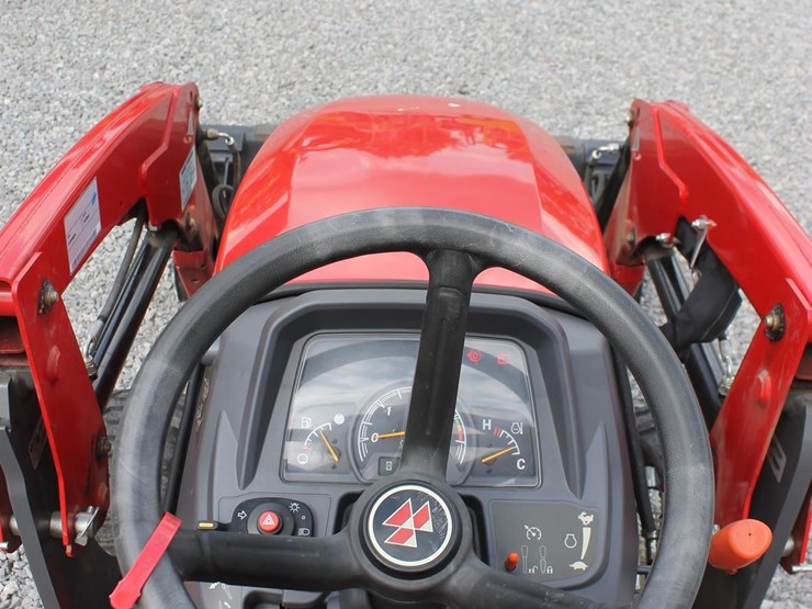 massey-ferguson-gc1725m-image-17