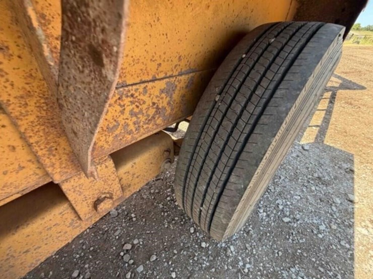 belshe-gooseneck-equipment-trailer-image-11