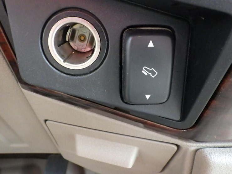 2008-ford-f350-image-37