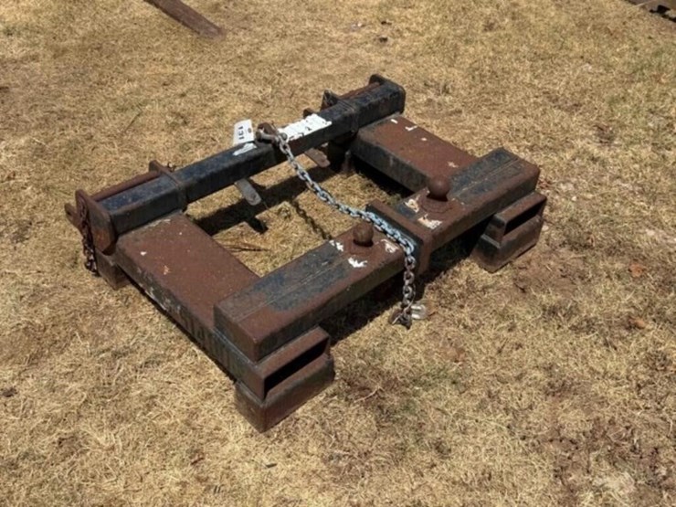 pallet-fork-hitch-shuttle-image-1