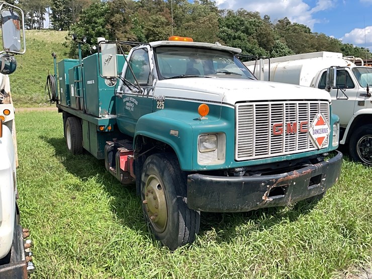 gmc-fuel/lube-truck-vn:1gdm7h1j9lj605874-image-2