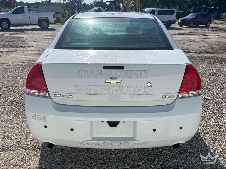 2012-chevrolet-impala-sedan-image-24