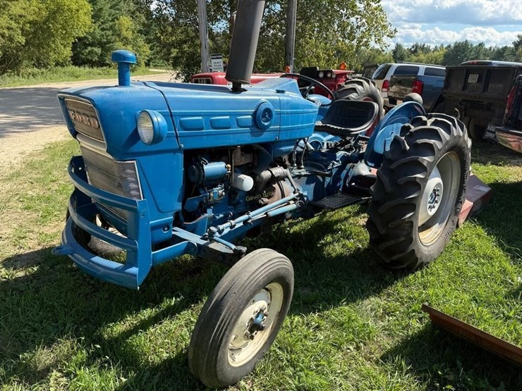 ford-3000-image-1