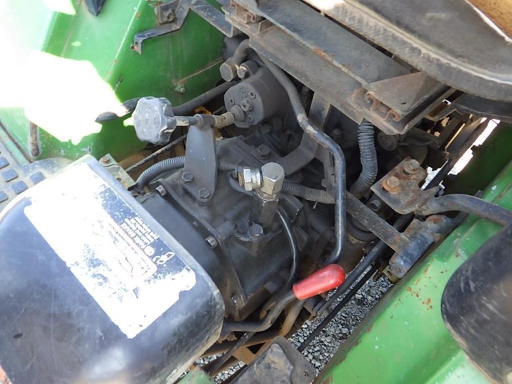 john-deere-4100-image-13
