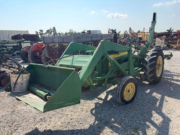 1956-john-deere-420-image-1