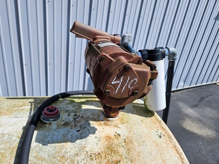 #167-•-500-gallon-fuel-tank-&-pump-image-10