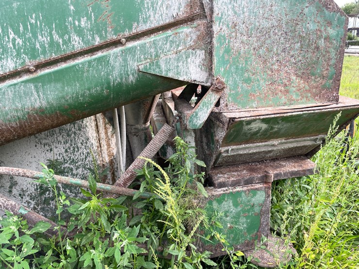 john-deere-700-image-8
