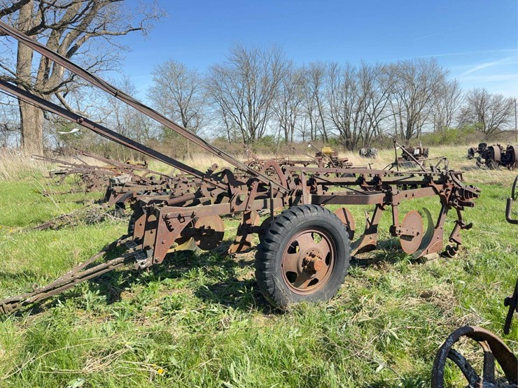 john-deere-16-image-7