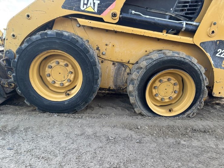 caterpillar-226b3-image-17