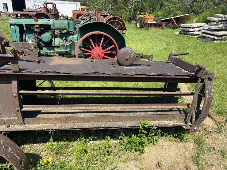 case-bale-press-image-26