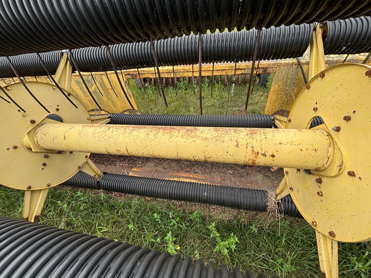 new-holland-960-image-19