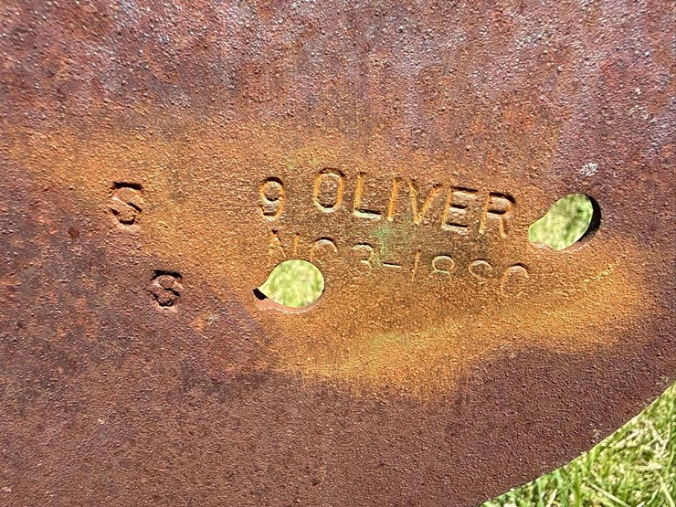 oliver-two-bottom-horse-drawn-walking-plow-with-no.-3-bottoms-image-9