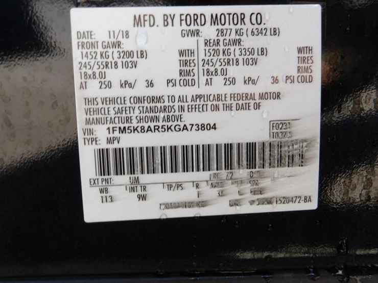 2019-ford-explorer-image-19