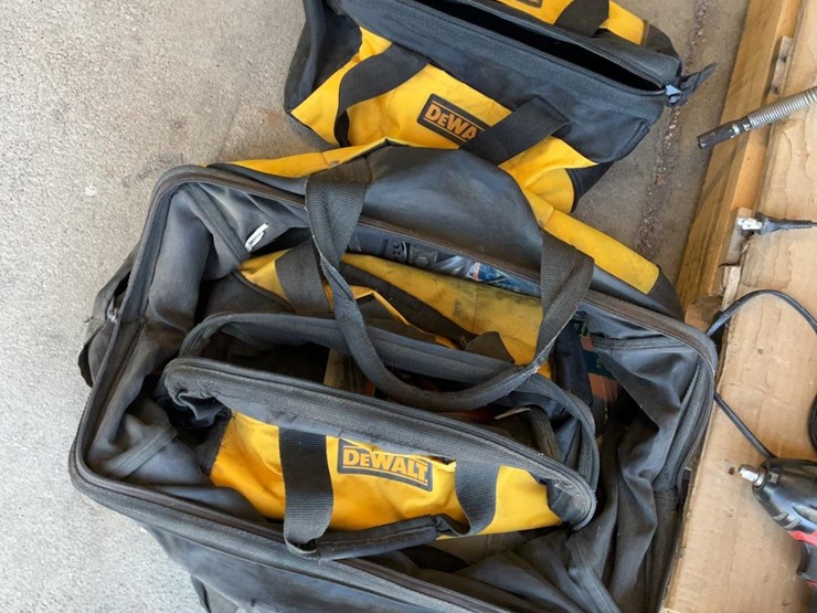 dewalt-&-hilti-handheld-power-tools-&-batteries-image-11