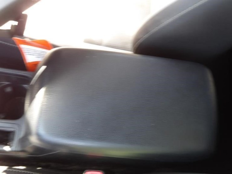 2016-toyota-rav4-image-26