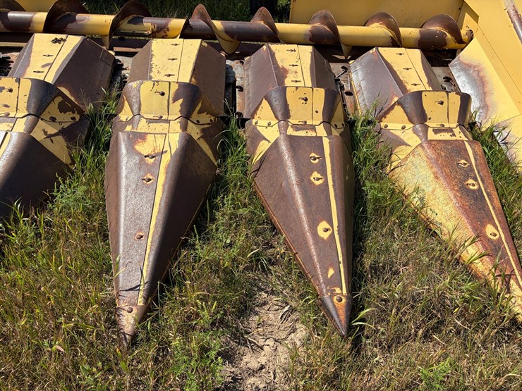 new-holland-974-image-9