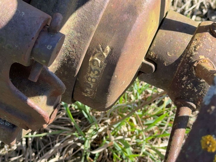 oliver-four-bottom-plow-image-13