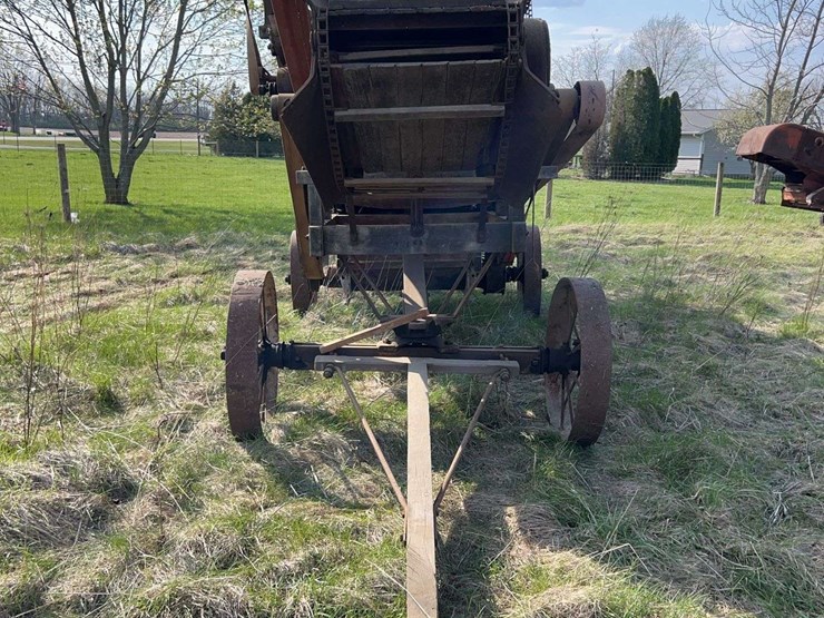 altman-taylor-threshing-machine-image-4