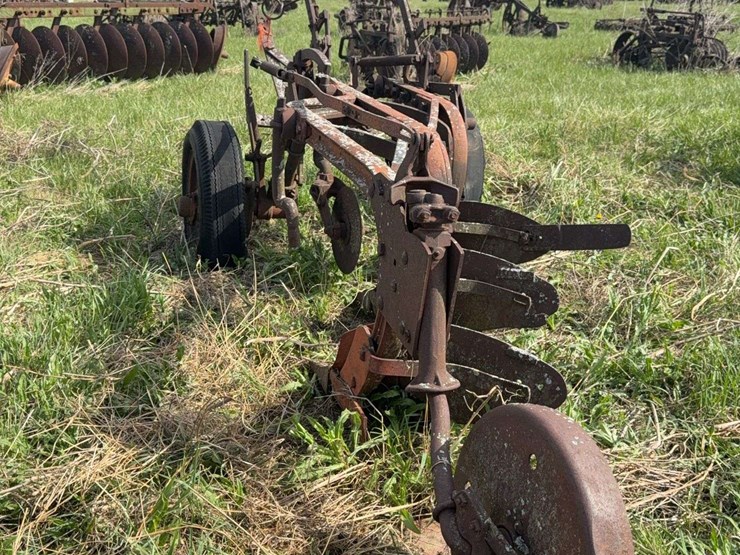 massey-ferguson-12-image-6