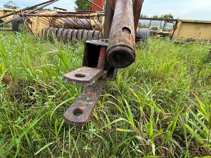 new-holland-s717-image-19
