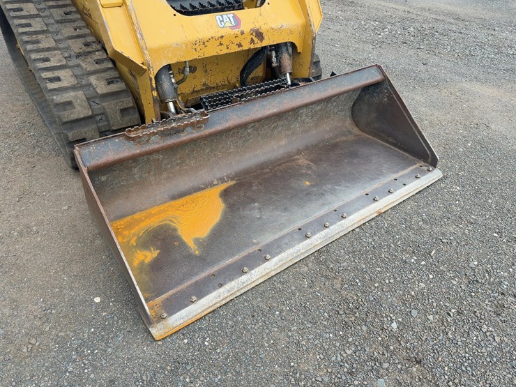2020-caterpillar-259d3-image-8