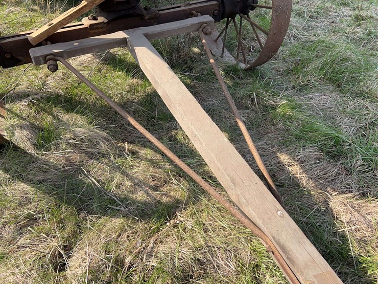 altman-taylor-threshing-machine-image-6