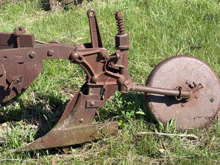 oliver-four-bottom-plow-image-6