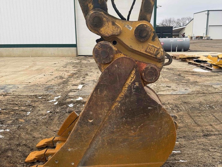2018-caterpillar-325flcr-image-5