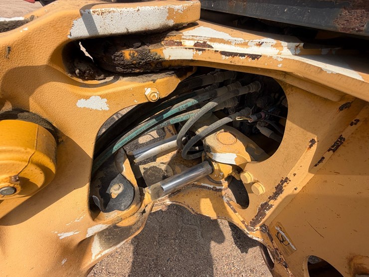 2013-deere-310sk-image-44