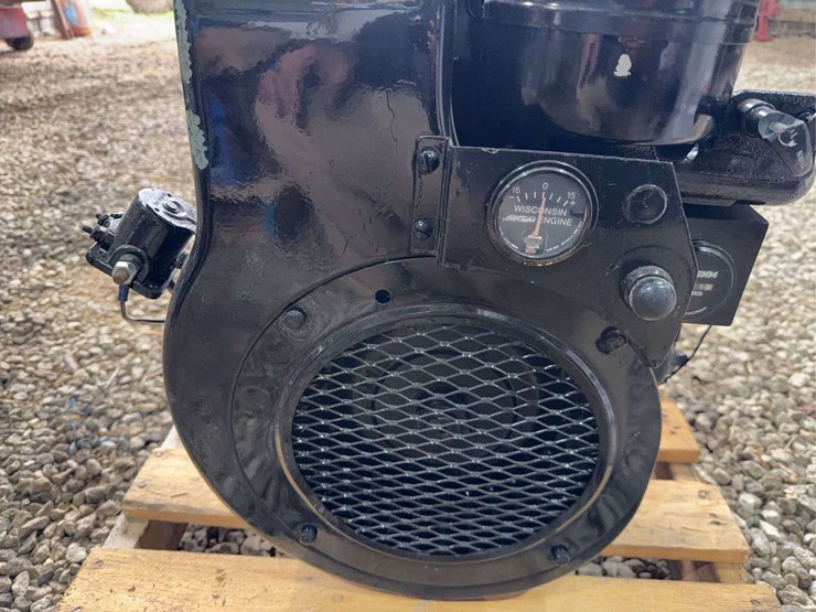 wisconsin-tjd-two-cylinder-engine-image-9