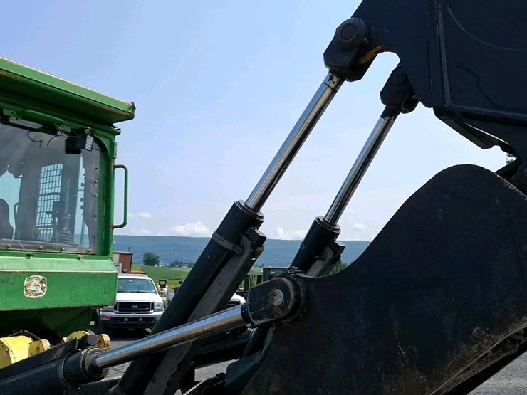 2007-deere-648g-iii-image-28