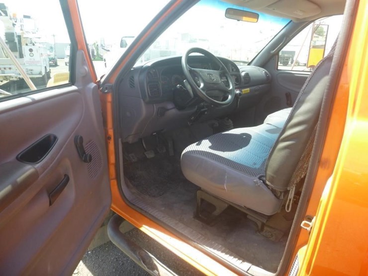 1999-dodge-ram-3500-image-15